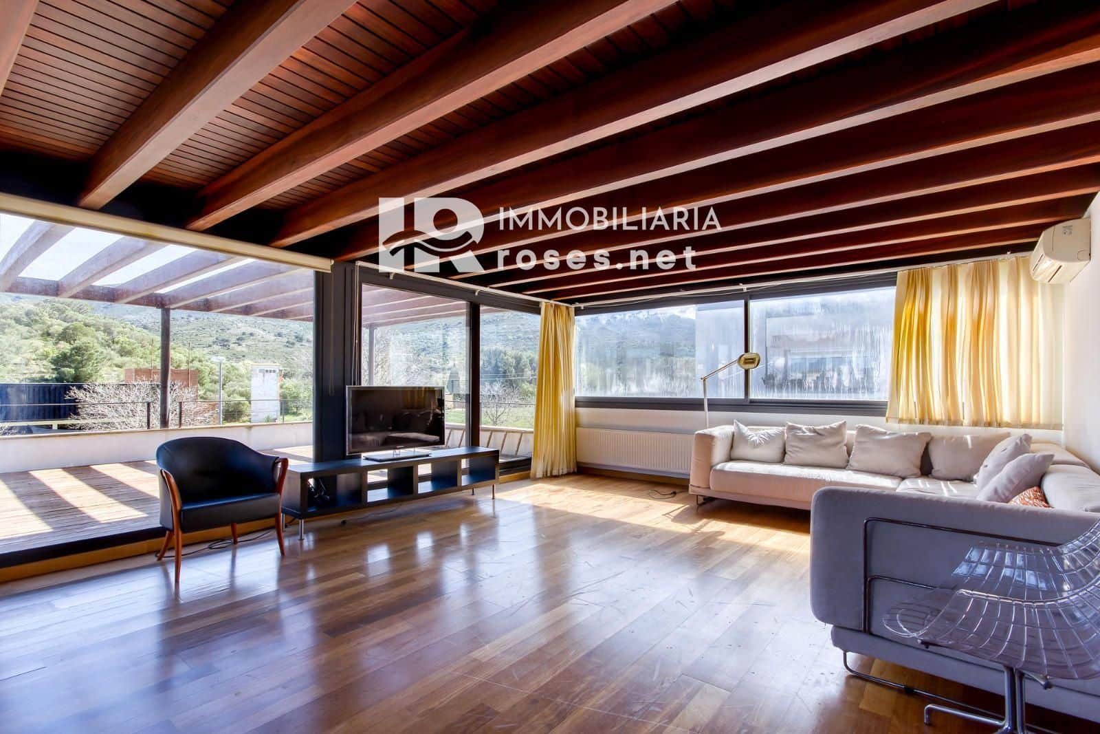 7 soveværelse Villa til salg i Llanca med garage - € 1.190.000 (Ref: 9855940)