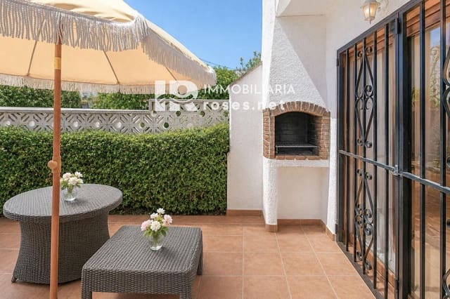 1 chambre Maison de Ville à vendre à Empuriabrava, Castelló d'Empúries - 130 000 € (Ref: 9869589)