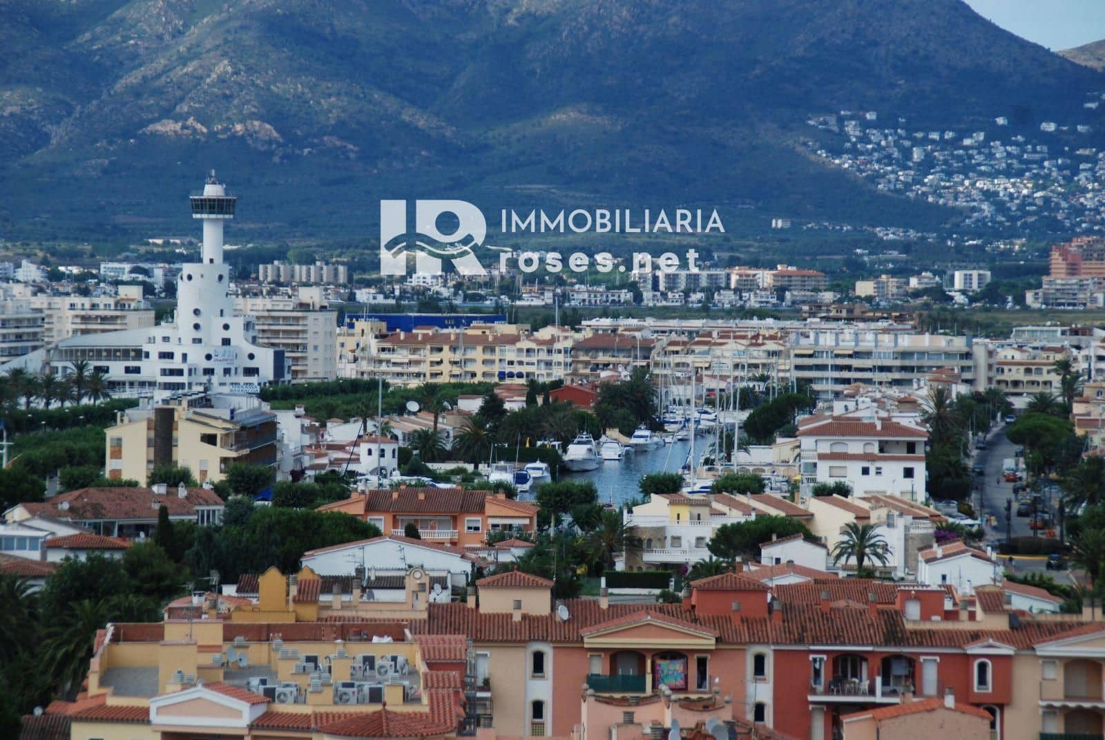 1 bedroom Townhouse for sale in Empuriabrava - € 130,000 (Ref: 9869589)