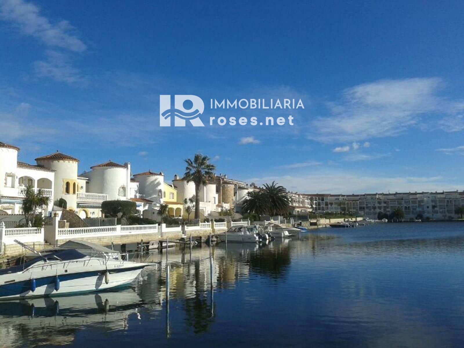 1 bedroom Townhouse for sale in Empuriabrava - € 130,000 (Ref: 9869589)