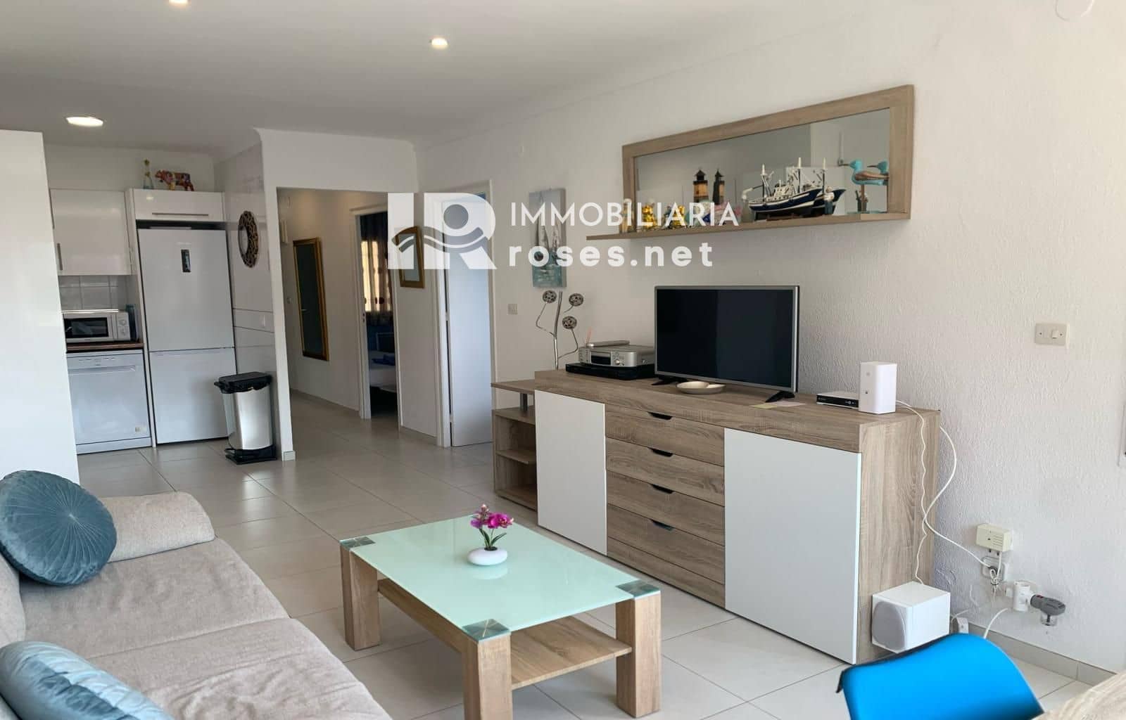 2 bedroom Flat for sale in Roses - € 339,000 (Ref: 9876904)
