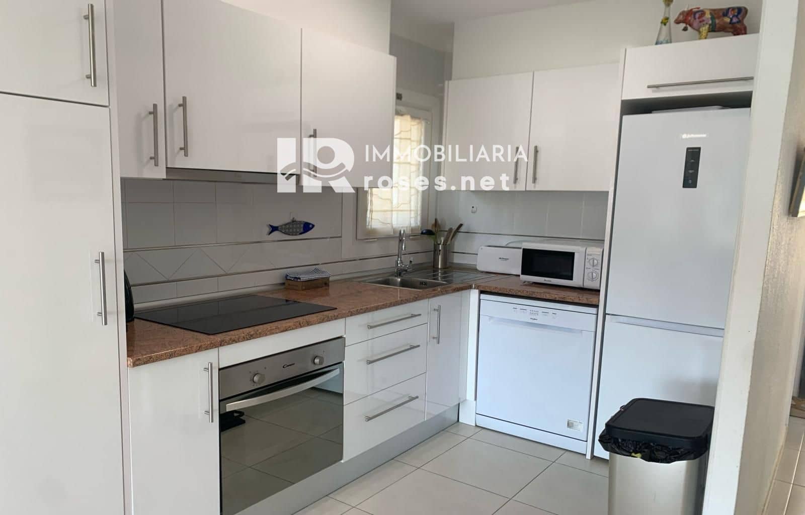 2 bedroom Flat for sale in Roses - € 339,000 (Ref: 9876904)