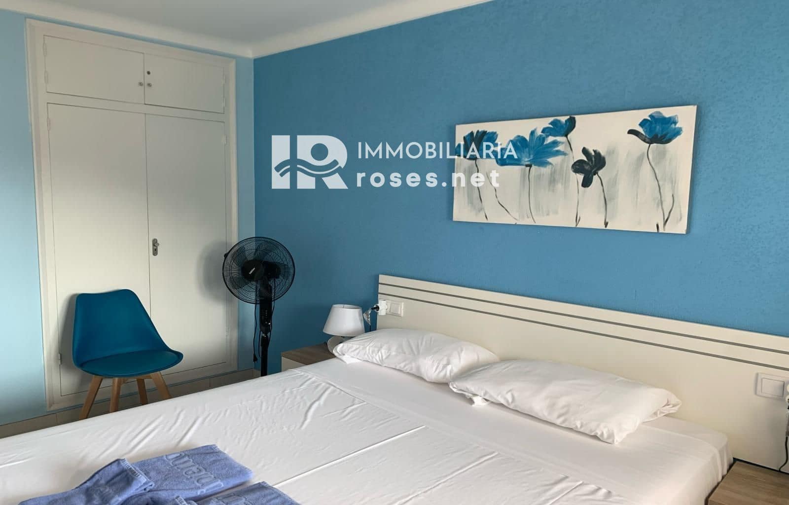 2 bedroom Flat for sale in Roses - € 339,000 (Ref: 9876904)