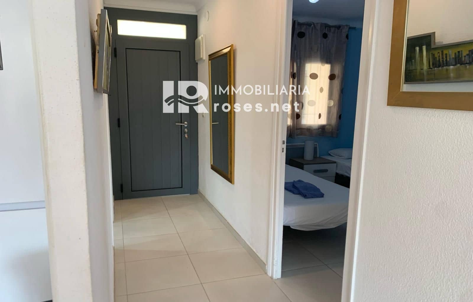 2 bedroom Flat for sale in Roses - € 339,000 (Ref: 9876904)