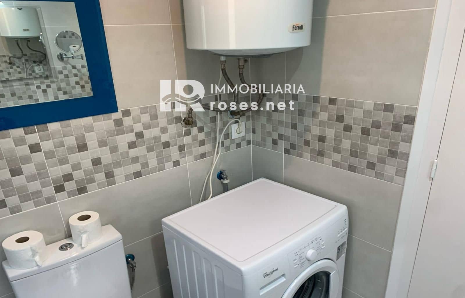 2 bedroom Flat for sale in Roses - € 339,000 (Ref: 9876904)