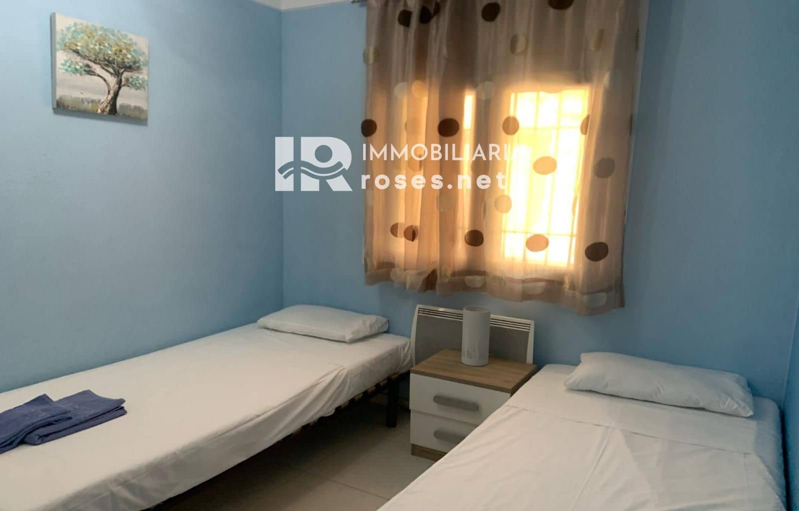 2 bedroom Flat for sale in Roses - € 339,000 (Ref: 9876904)