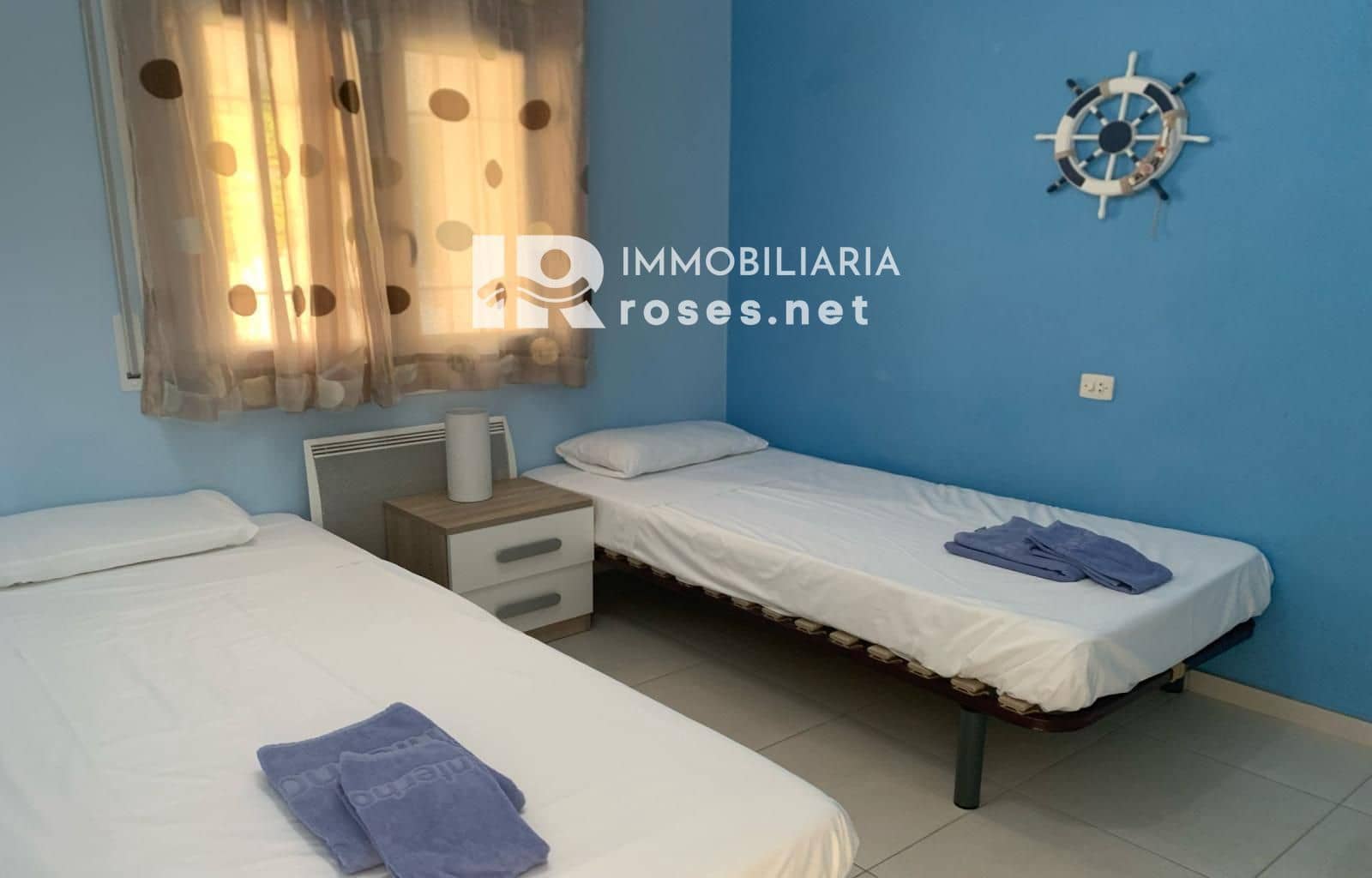2 bedroom Flat for sale in Roses - € 339,000 (Ref: 9876904)
