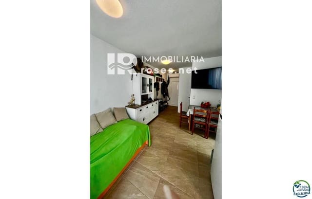 Chalet de 2 habitaciones en Empuriabrava, Castelló d'Empúries en venta - 225.000 € (Ref: 9882448)