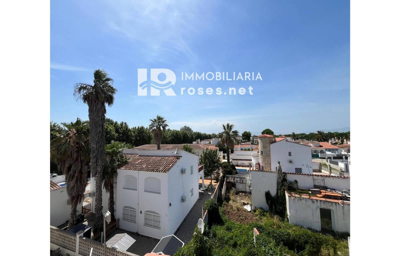 2 bedroom Flat for sale in Empuriabrava - € 219,000 (Ref: 9892707)