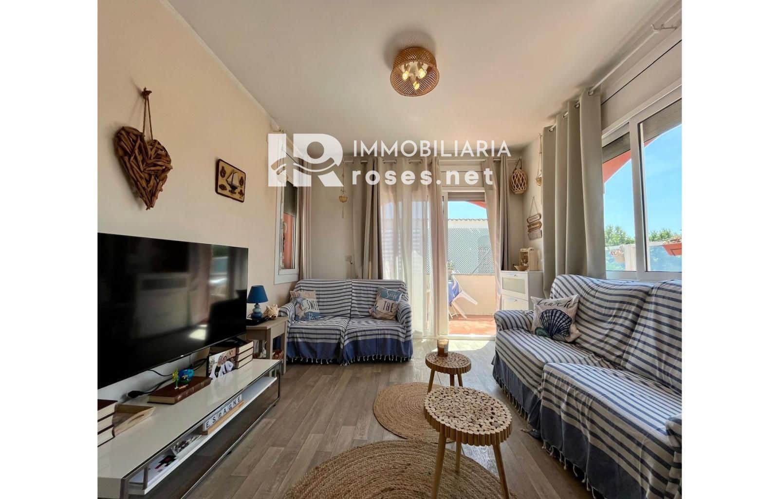 2 bedroom Flat for sale in Empuriabrava - € 219,000 (Ref: 9892707)