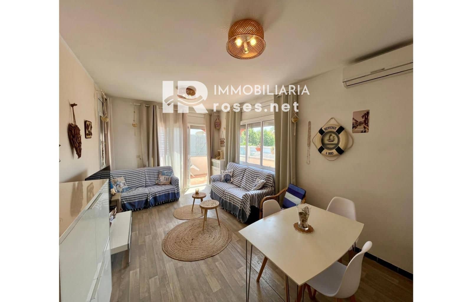 2 bedroom Flat for sale in Empuriabrava - € 219,000 (Ref: 9892707)