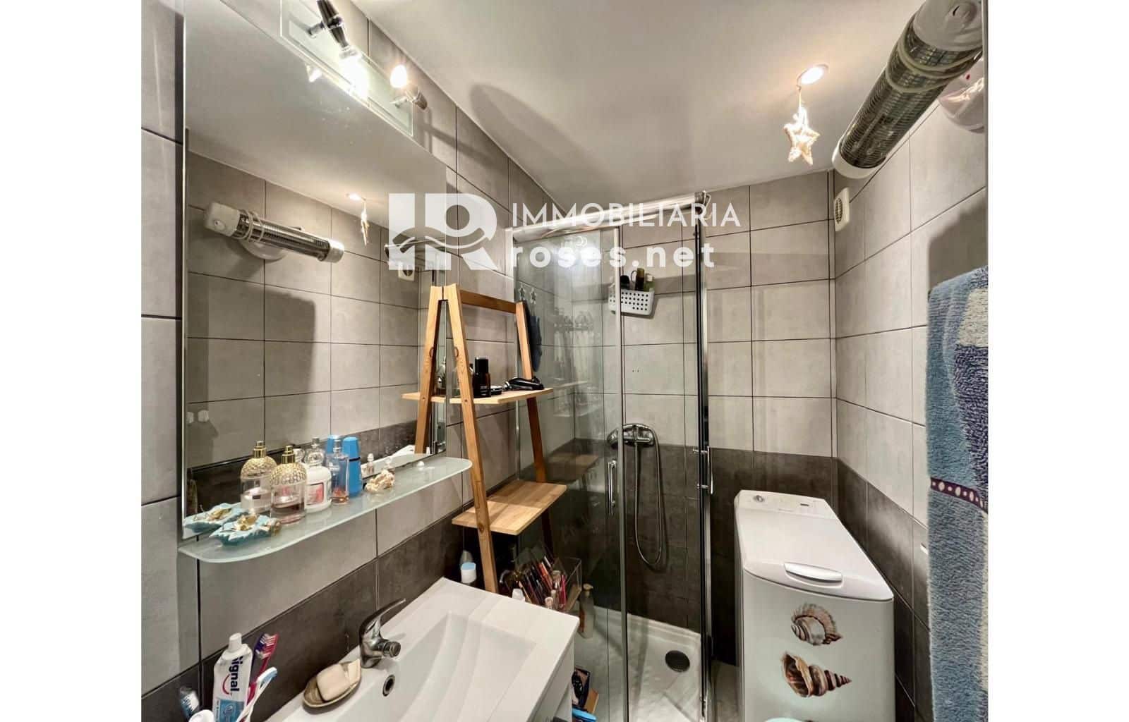 2 bedroom Flat for sale in Empuriabrava - € 219,000 (Ref: 9892707)