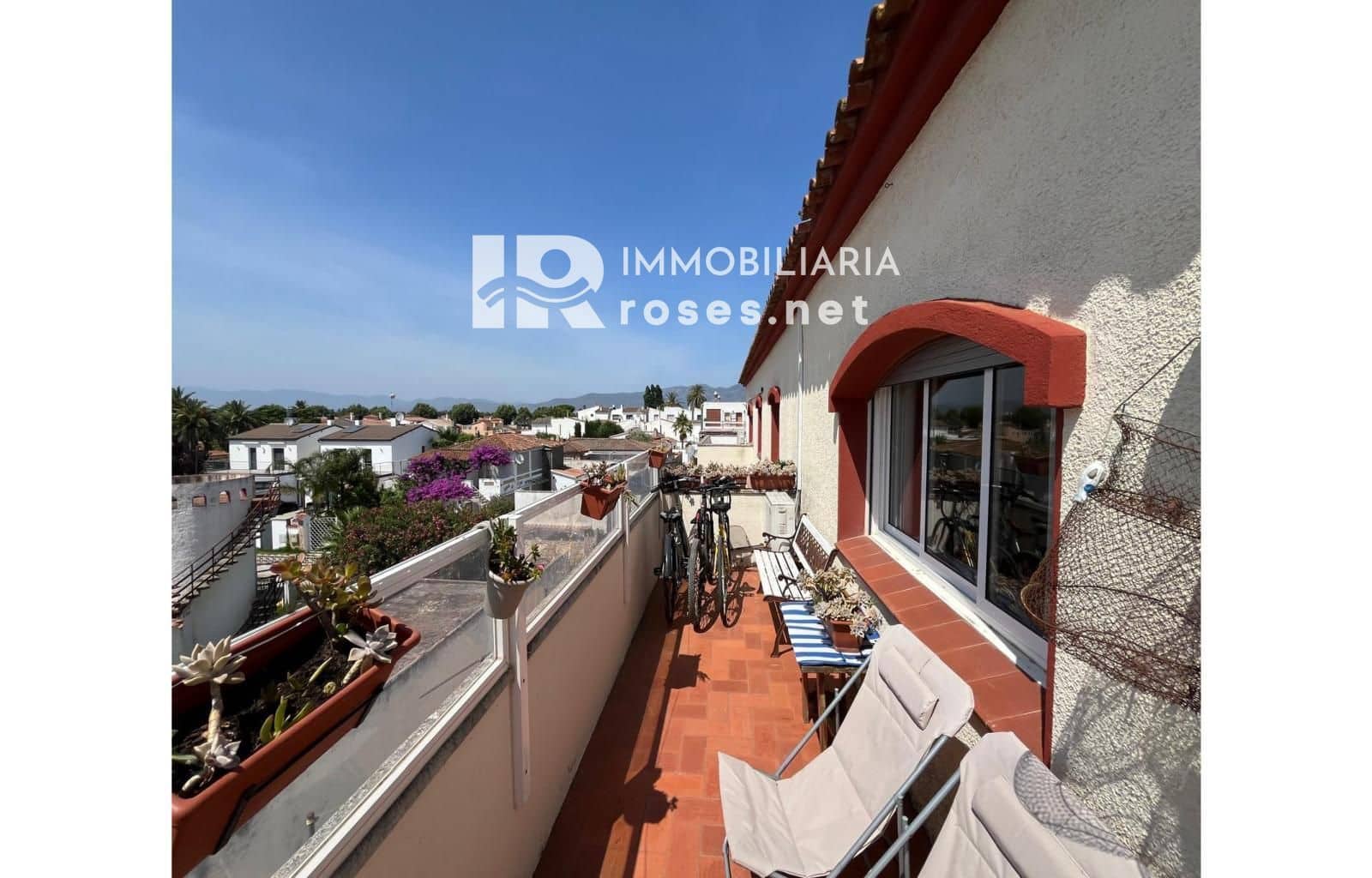 2 bedroom Flat for sale in Empuriabrava - € 219,000 (Ref: 9892707)