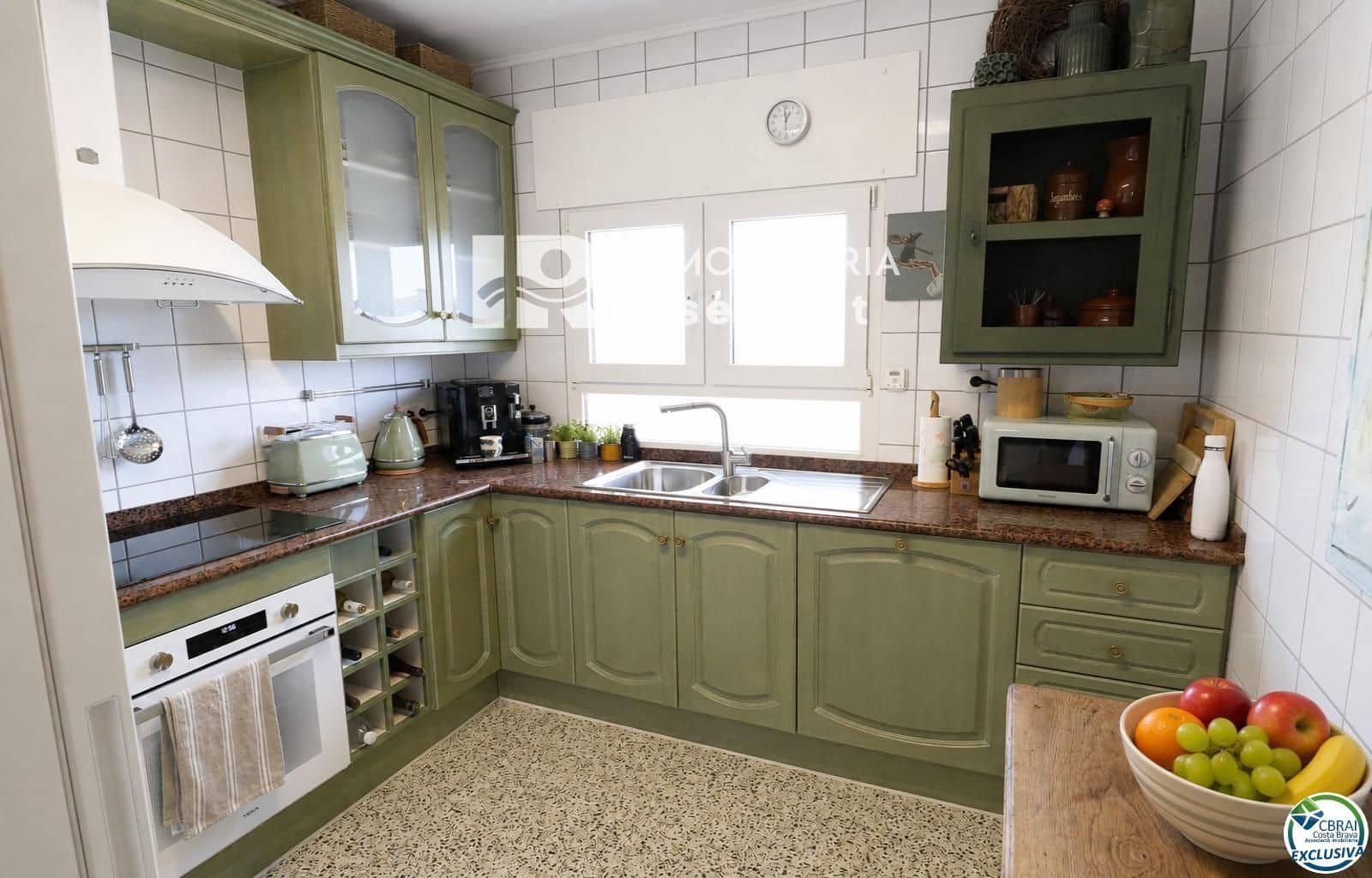 4 bedroom Villa for sale in Roses with pool garage - € 475,000 (Ref: 9892708)