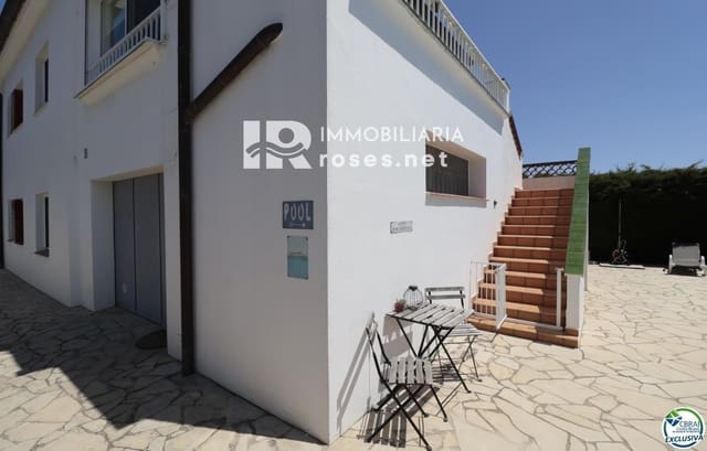 4 bedroom Villa for sale in Roses with pool garage - € 475,000 (Ref: 9892708)