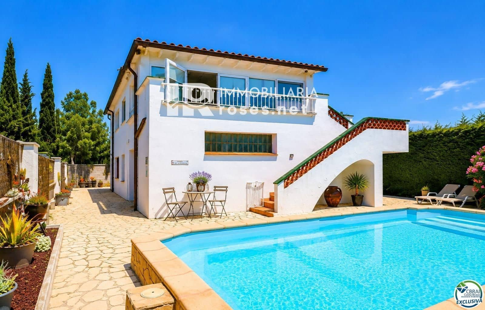 4 bedroom Villa for sale in Roses with pool garage - € 475,000 (Ref: 9892708)