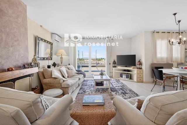 3 makuuhuone Asunto myytävänä paikassa Empuriabrava, Castelló d'Empúries mukana uima-altaan - 480 000 € (Ref: 9894926)