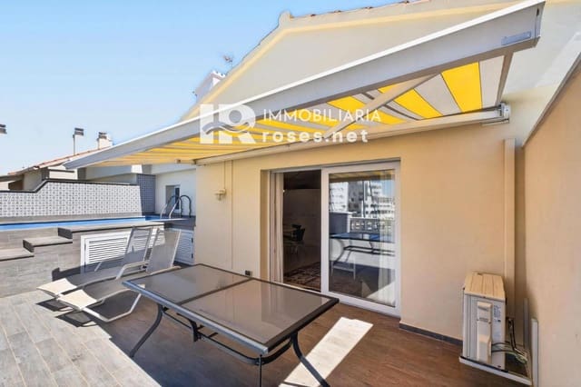3 makuuhuone Asunto myytävänä paikassa Empuriabrava, Castelló d'Empúries mukana uima-altaan - 480 000 € (Ref: 9894926)