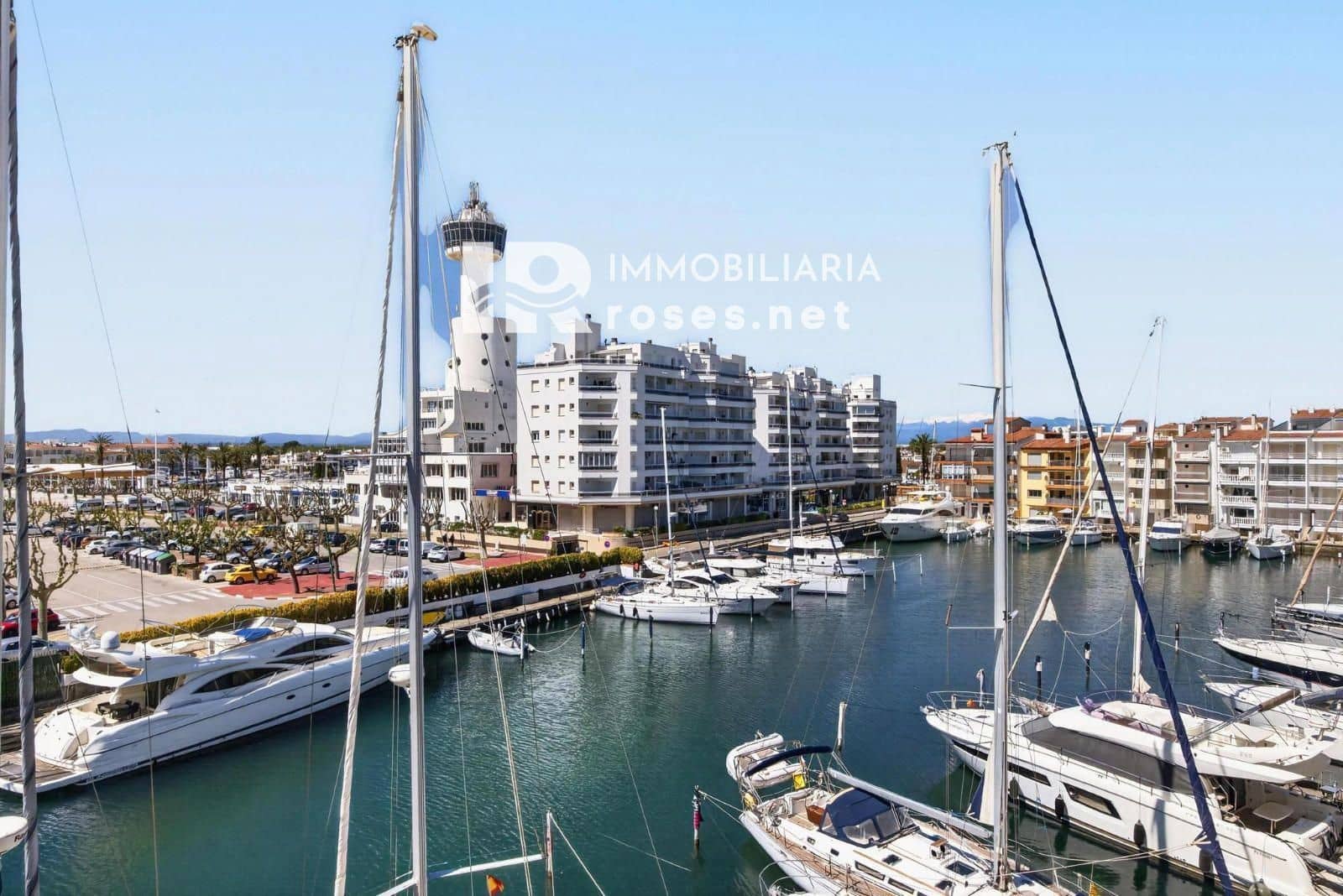 3 makuuhuone Asunto myytävänä paikassa Empuriabrava mukana uima-altaan - 480 000 € (Ref: 9894926)