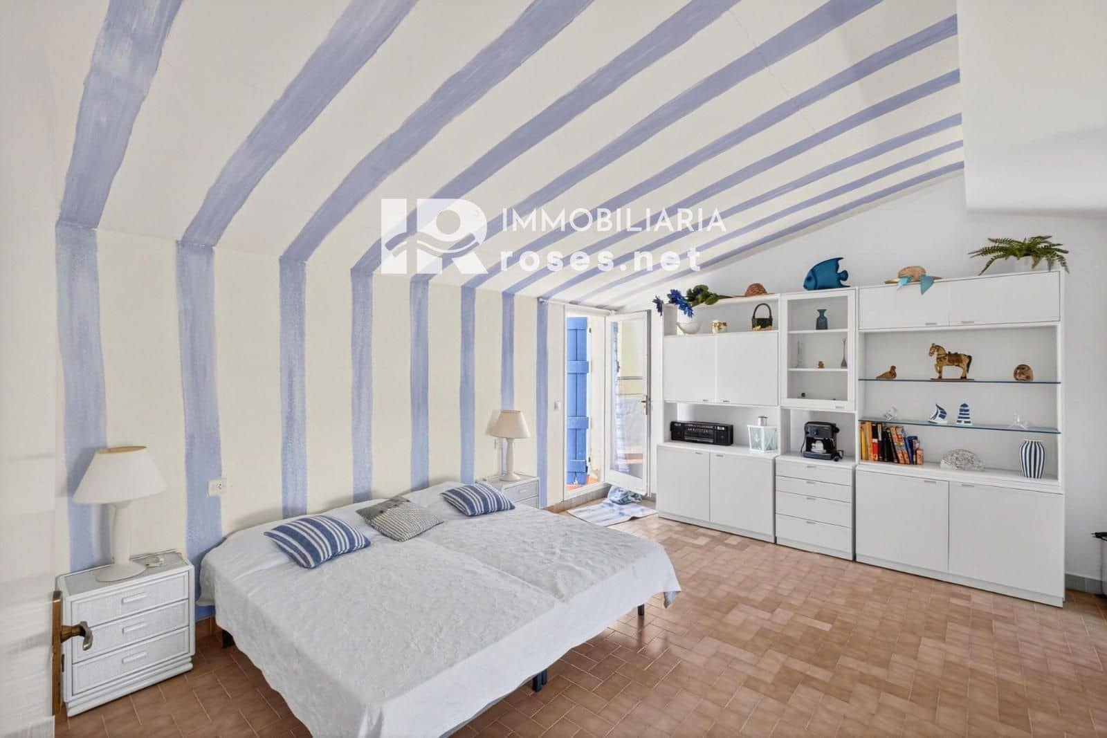 3 makuuhuone Asunto myytävänä paikassa Empuriabrava mukana uima-altaan - 480 000 € (Ref: 9894926)
