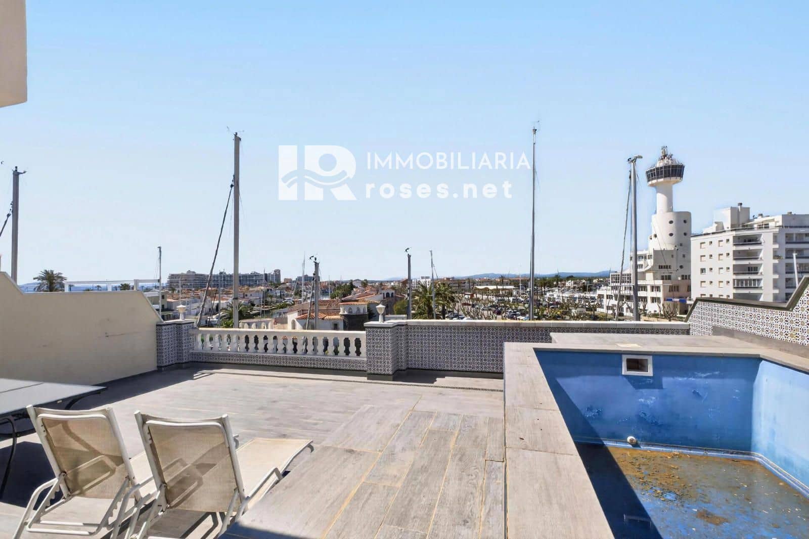 3 makuuhuone Asunto myytävänä paikassa Empuriabrava mukana uima-altaan - 480 000 € (Ref: 9894926)