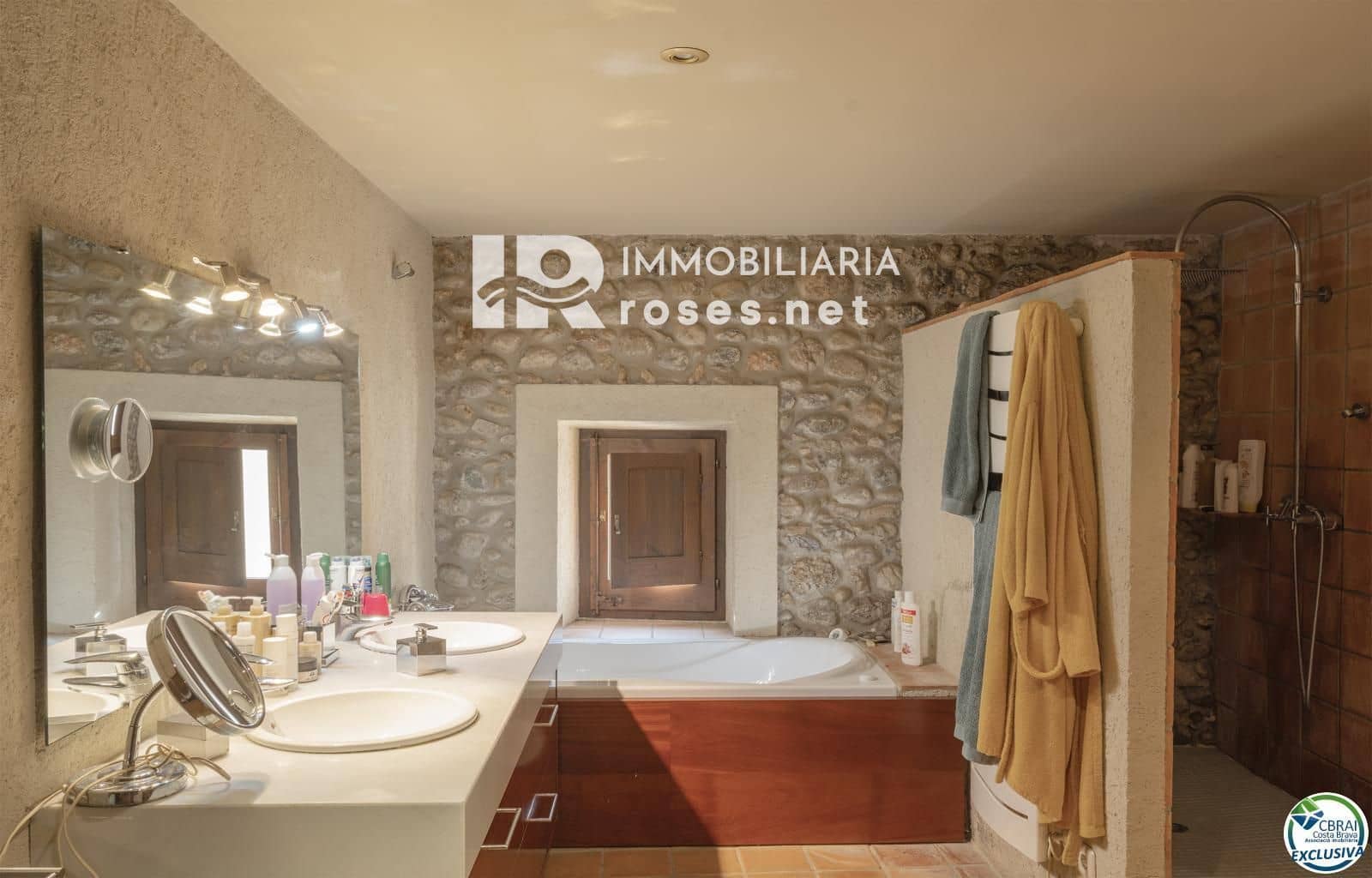 11 bedroom Villa for sale in Sant Miquel de Fluvia with pool garage - € 1,900,000 (Ref: 9894927)