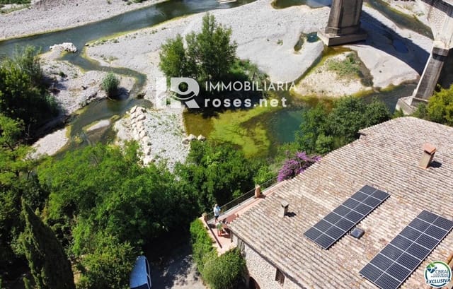 11 bedroom Villa for sale in Sant Miquel de Fluvià with pool garage - € 1,900,000 (Ref: 9894927)