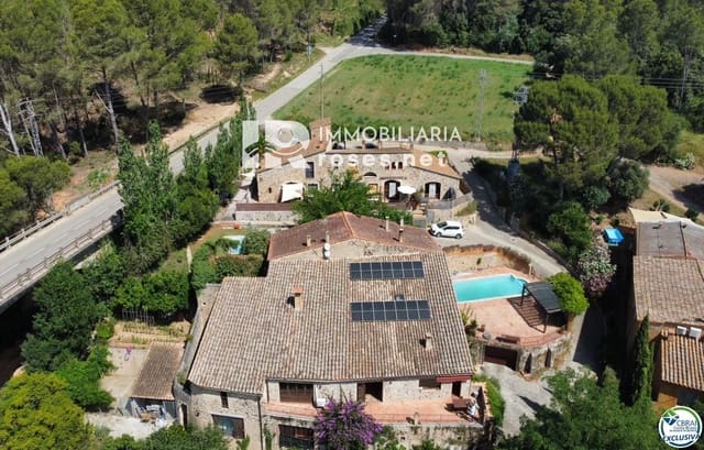 11 bedroom Villa for sale in Sant Miquel de Fluvià with pool garage - € 1,900,000 (Ref: 9894927)