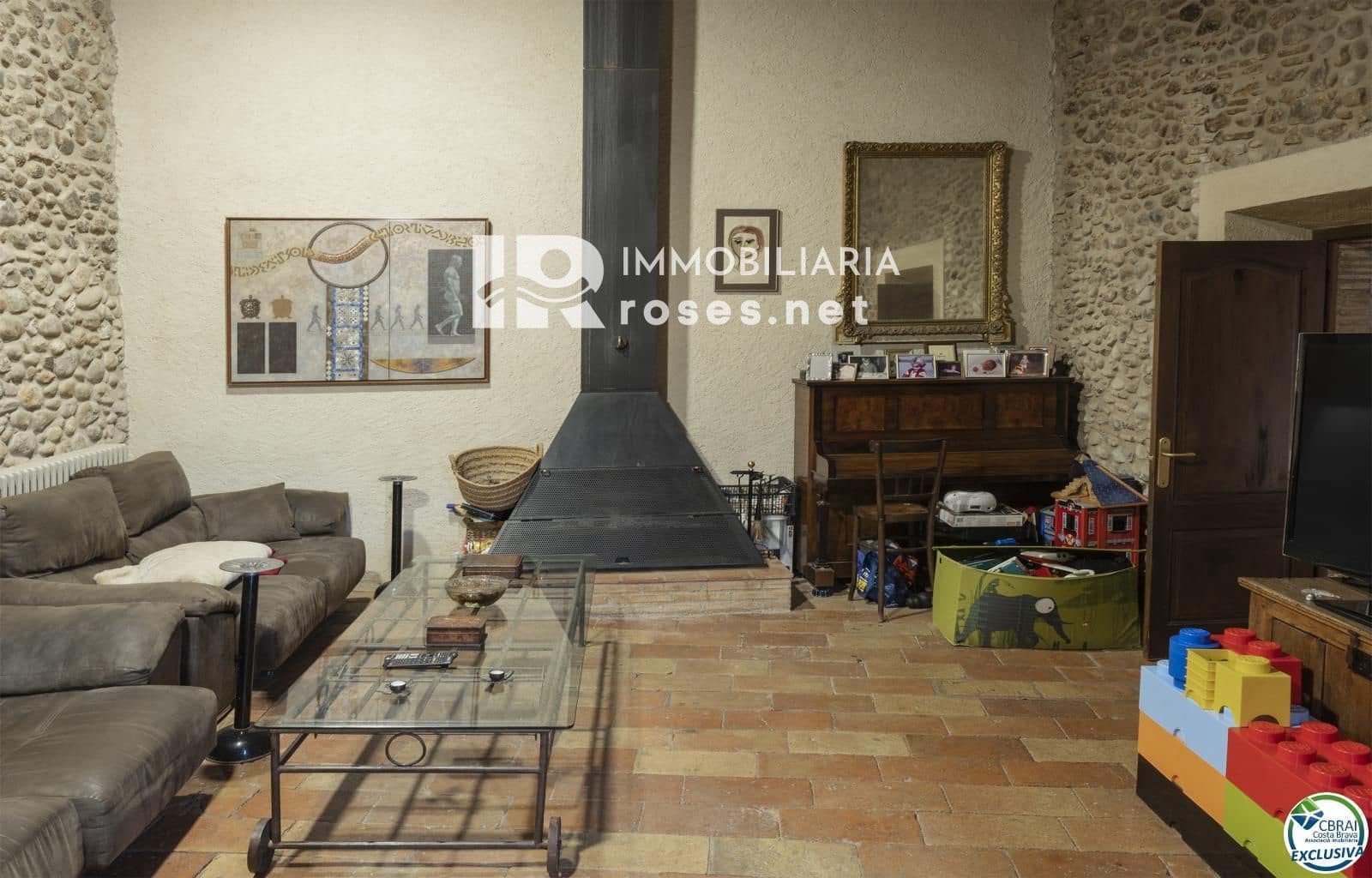 11 bedroom Villa for sale in Sant Miquel de Fluvia with pool garage - € 1,900,000 (Ref: 9894927)