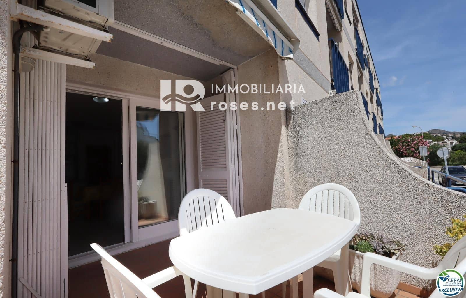 2 slaapkamer Flat te koop in Llanca - € 198.000 (Ref: 9908826)