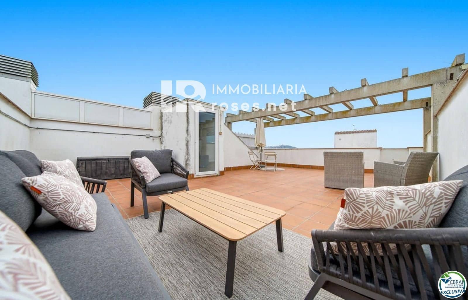 2 makuuhuone Asunto myytävänä paikassa Santa Margarida mukana uima-altaan - 235 000 € (Ref: 9911285)