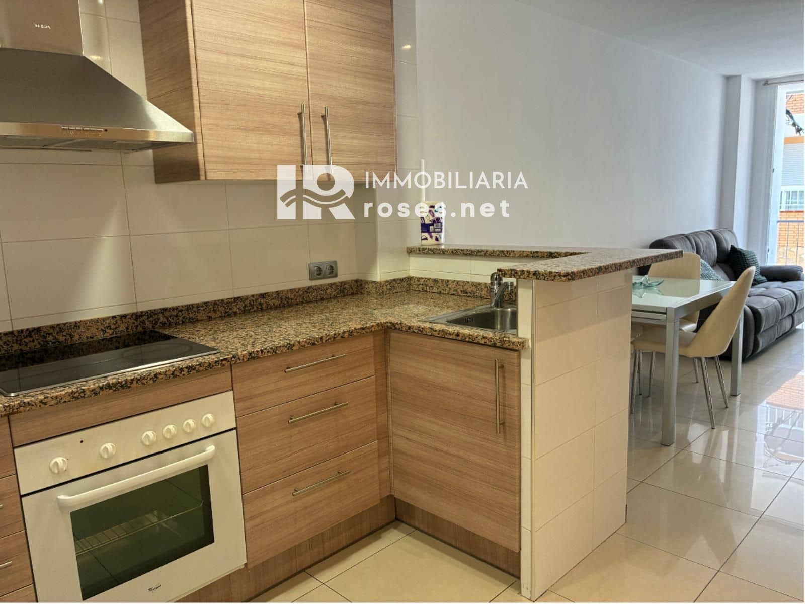 2 bedroom Flat for sale in Roses - € 195,000 (Ref: 9911286)