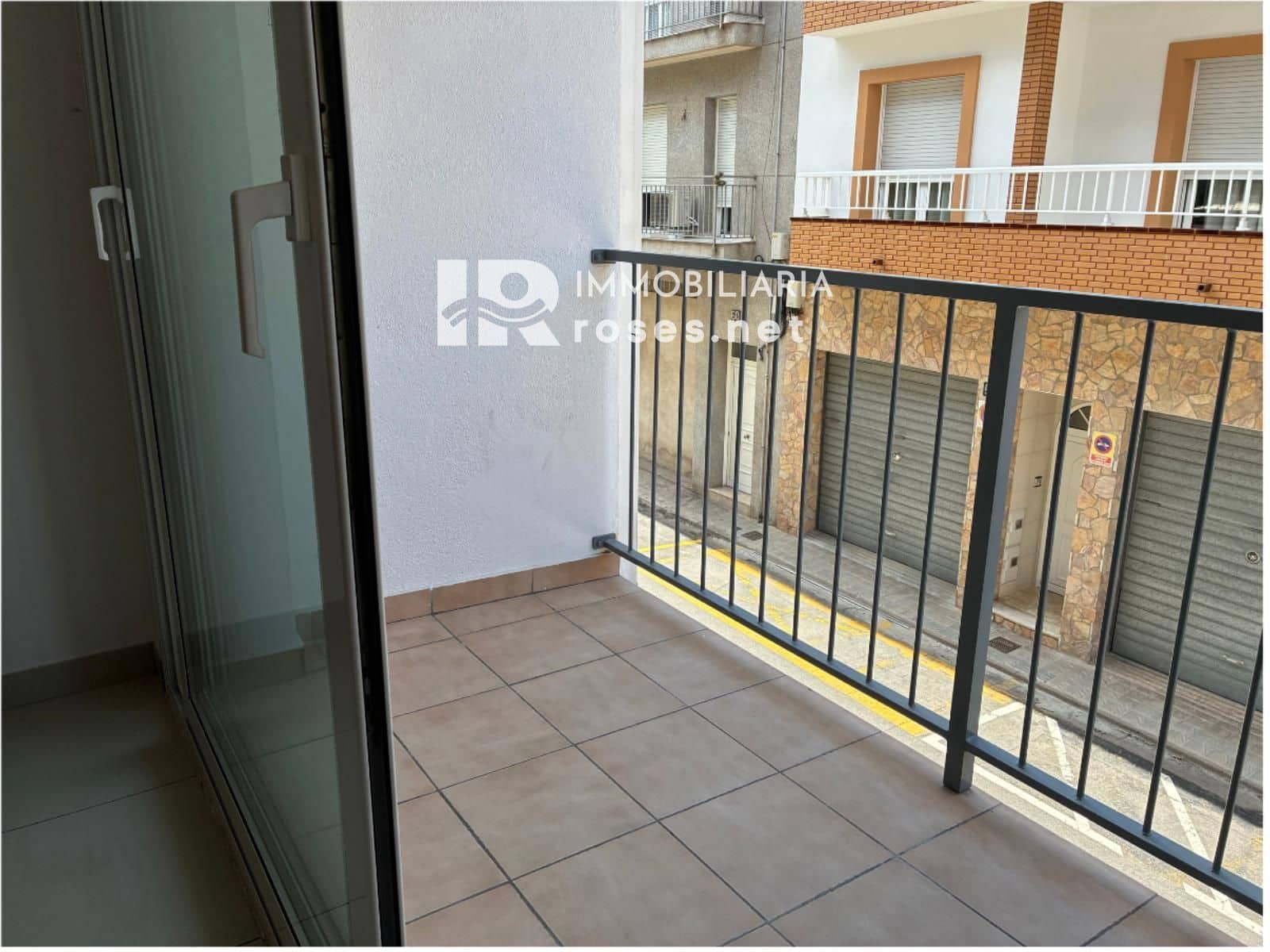 2 bedroom Flat for sale in Roses - € 195,000 (Ref: 9911286)