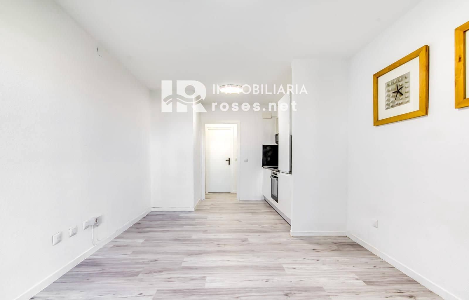 Apartamento para venda em Empuriabrava - 145 000 € (Ref: 9911546)
