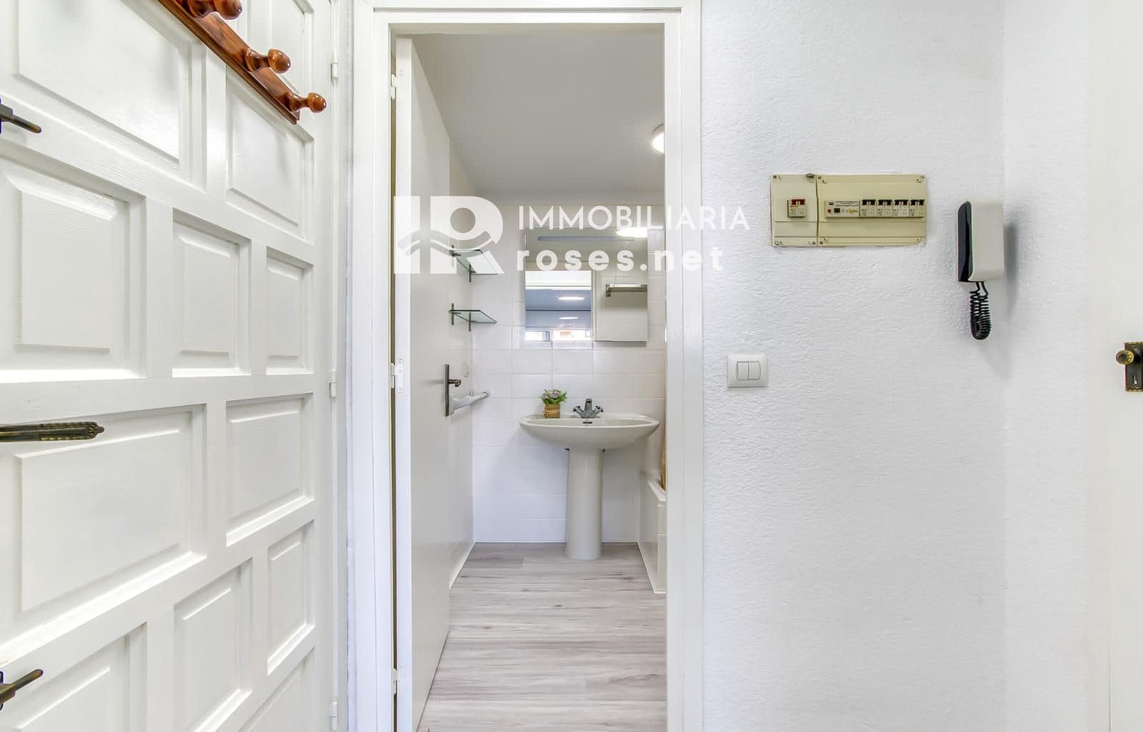 Apartamento para venda em Empuriabrava - 145 000 € (Ref: 9911546)