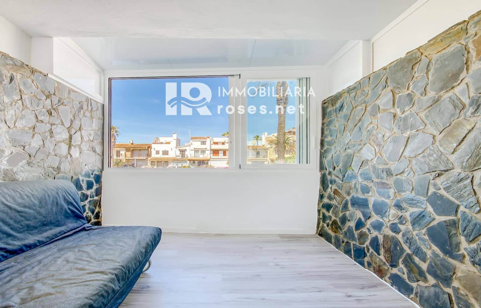 Apartamento para venda em Empuriabrava - 145 000 € (Ref: 9911546)