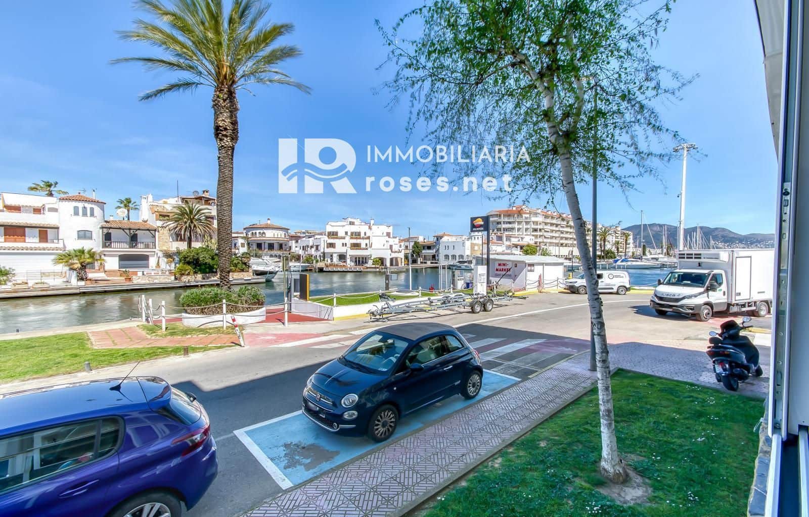 Apartamento para venda em Empuriabrava - 145 000 € (Ref: 9911546)