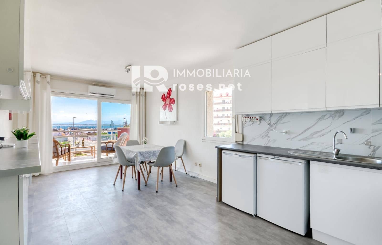 2 makuuhuone Asunto myytävänä paikassa Roses - 223 000 € (Ref: 9913773)
