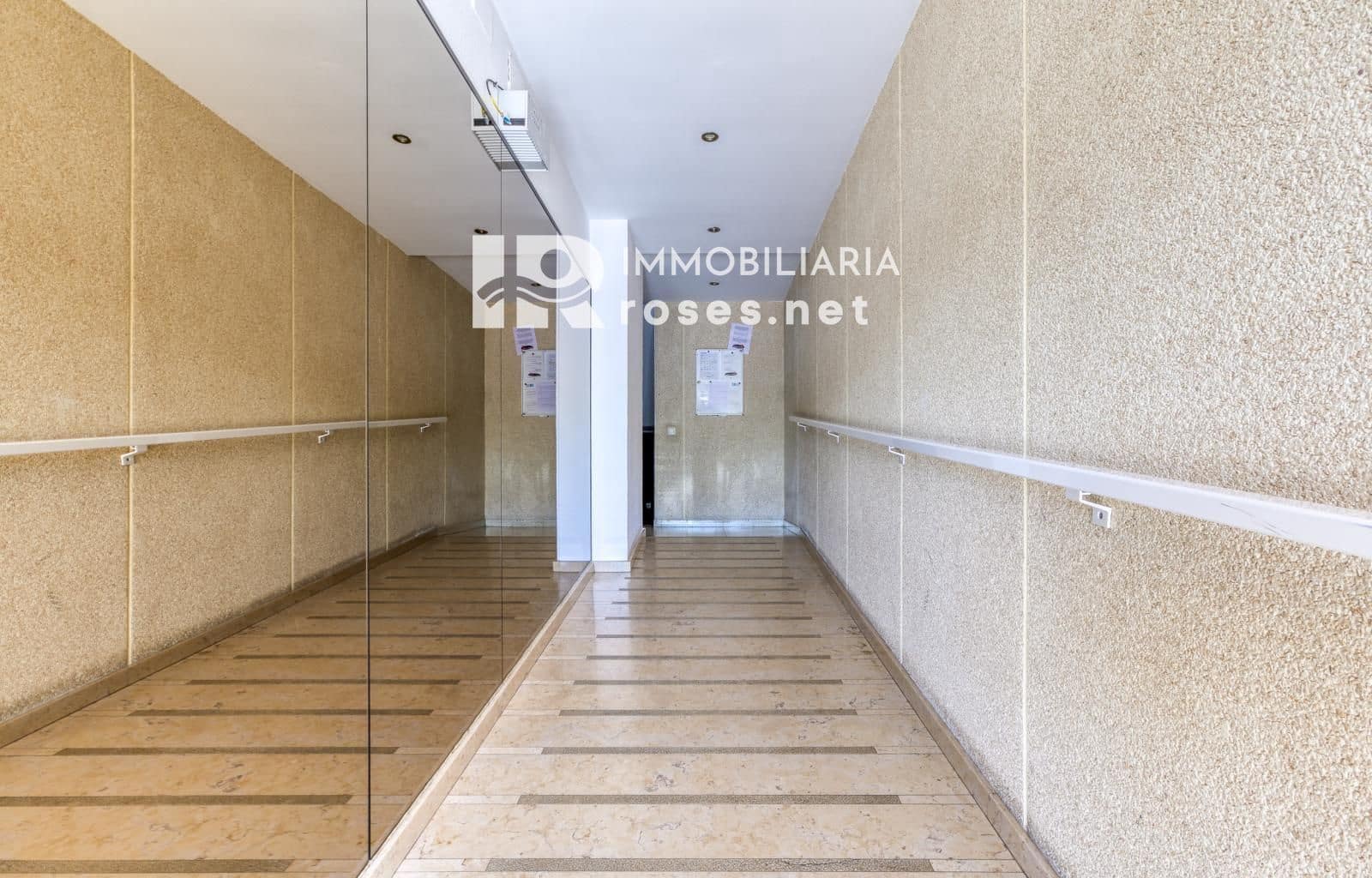 2 makuuhuone Asunto myytävänä paikassa Roses - 223 000 € (Ref: 9913773)