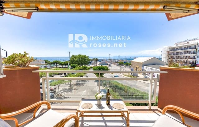 2 makuuhuone Asunto myytävänä paikassa Roses - 223 000 € (Ref: 9913773)