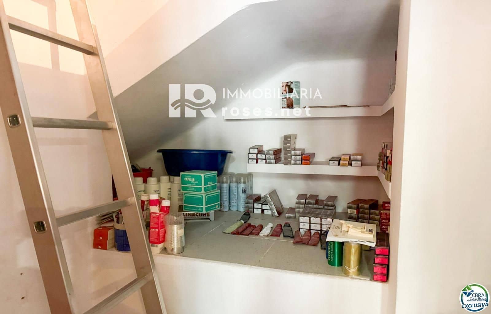 Commercial for sale in Figueres - € 55,000 (Ref: 9924866)
