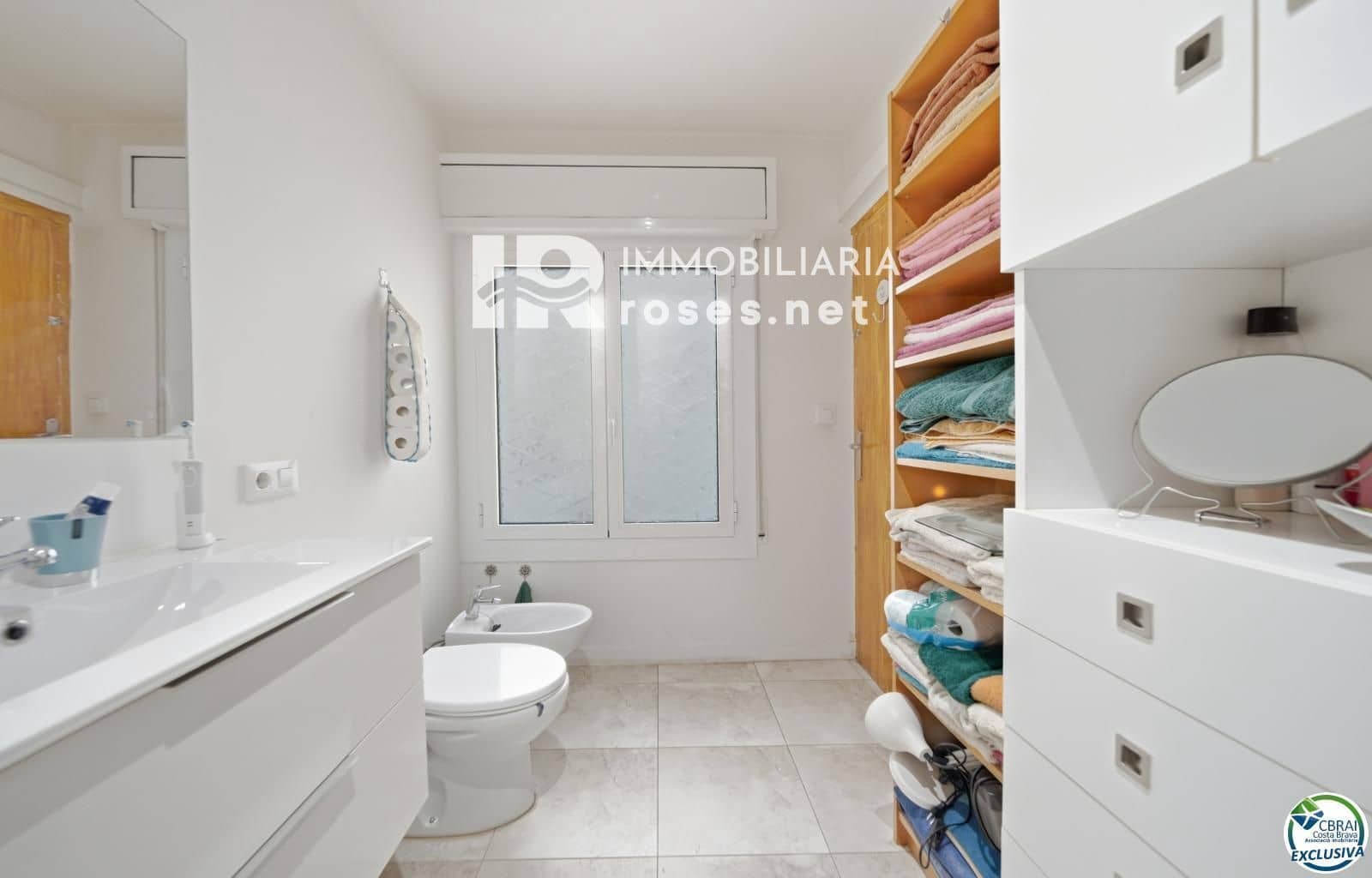 2 bedroom Flat for sale in Roses - € 190,000 (Ref: 9924868)