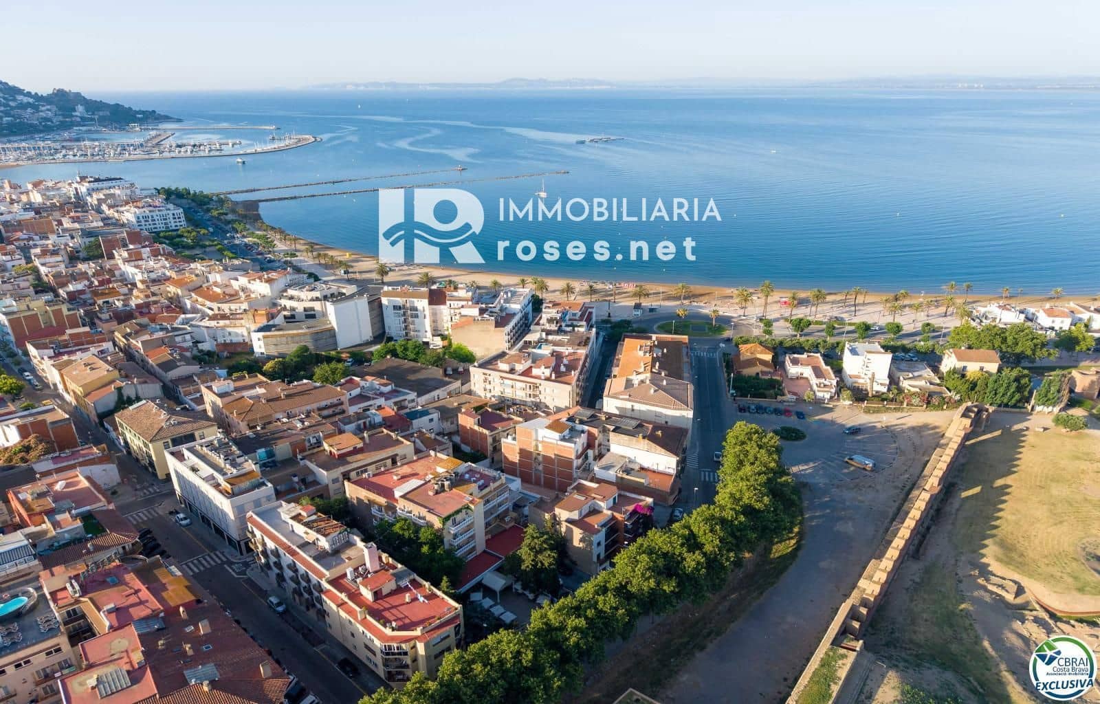 2 bedroom Flat for sale in Roses - € 190,000 (Ref: 9924868)