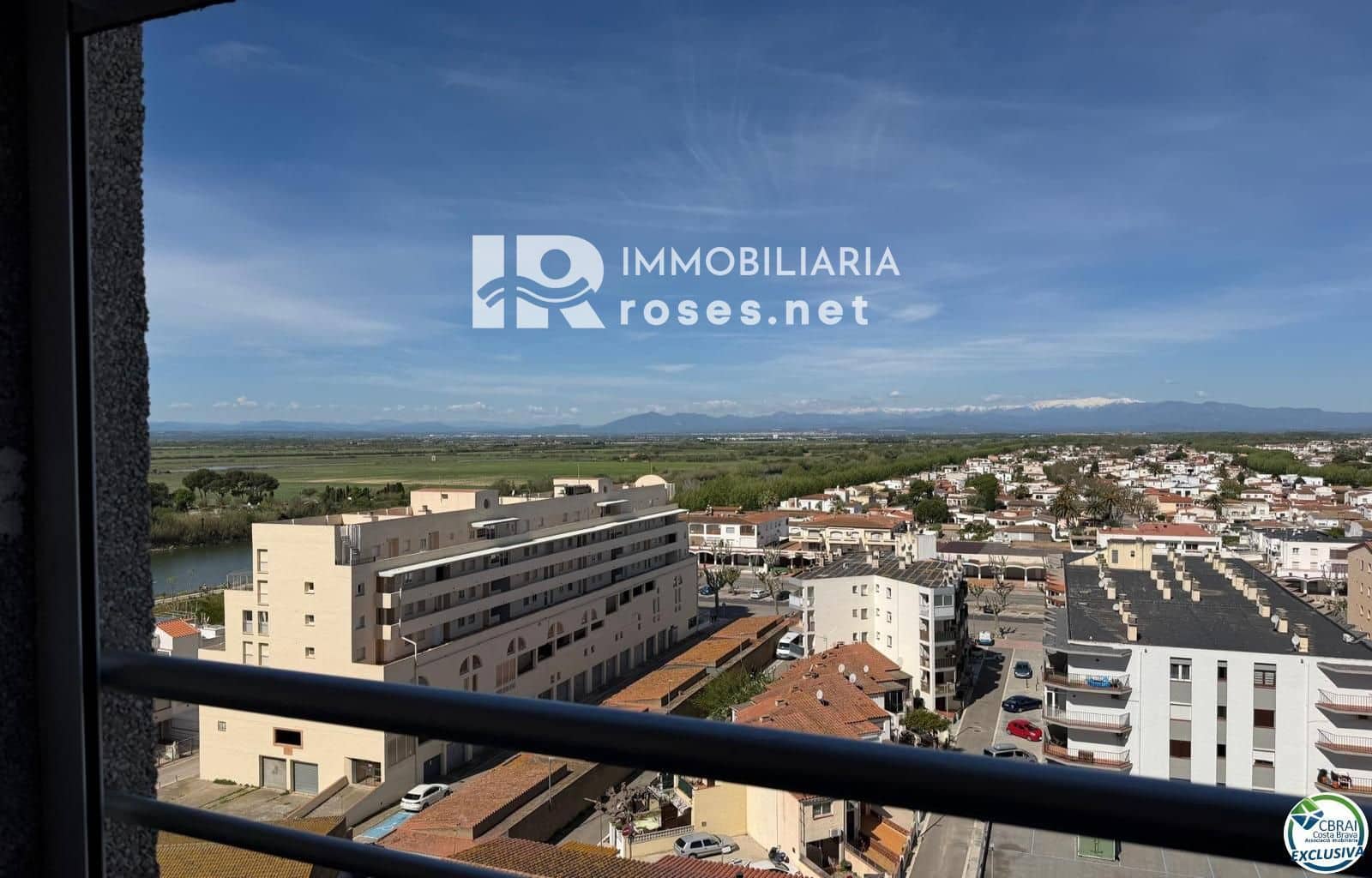 Piso en Empuriabrava en venta - 90.000 € (Ref: 9927915)