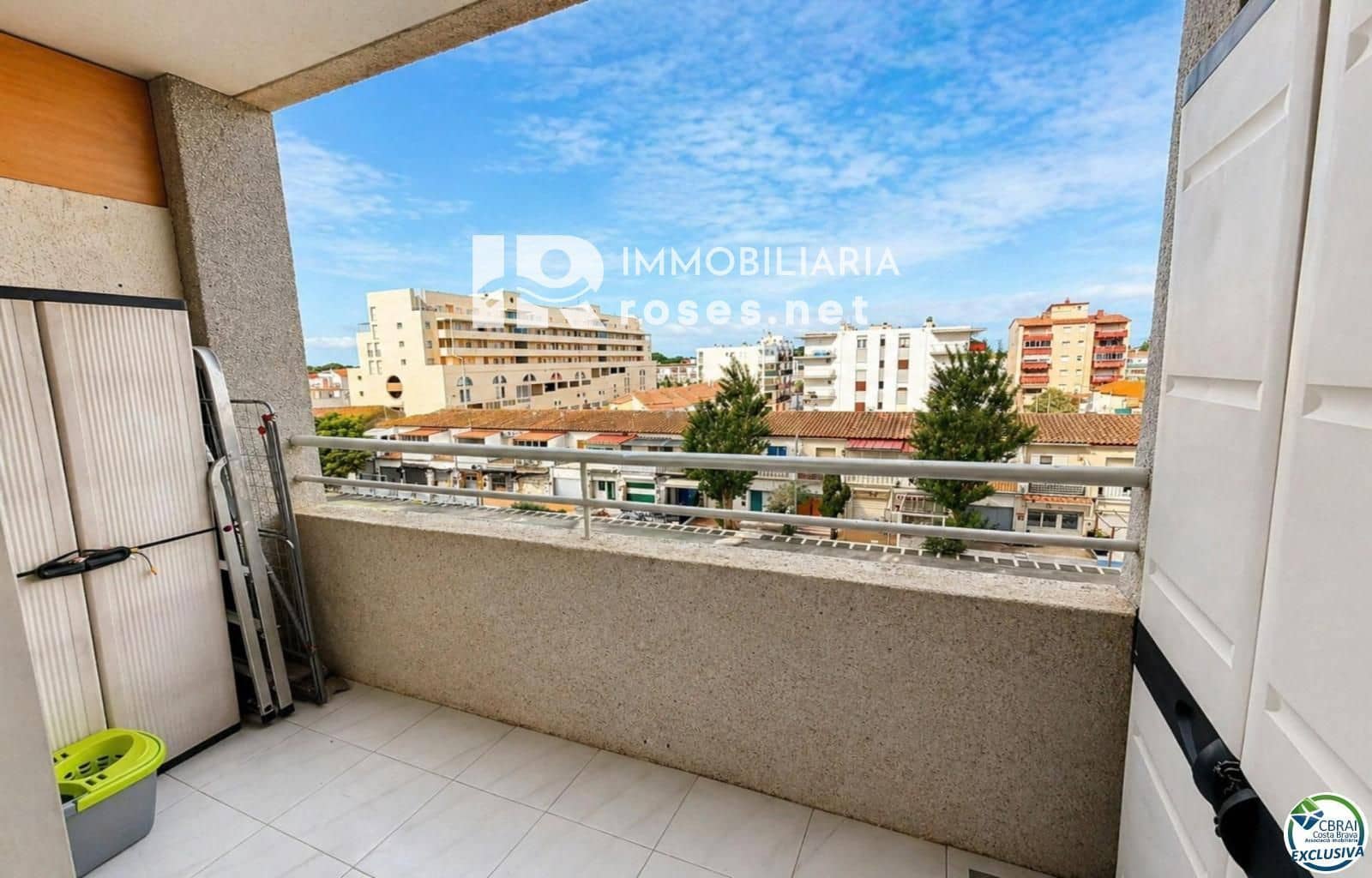 Flat for sale in Empuriabrava - € 85,000 (Ref: 9927916)