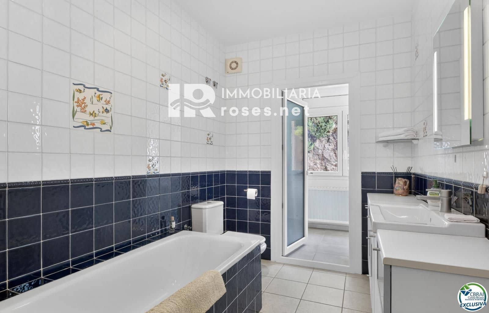 3 bedroom Villa for sale in Palau-saverdera with pool garage - € 650,000 (Ref: 9927917)