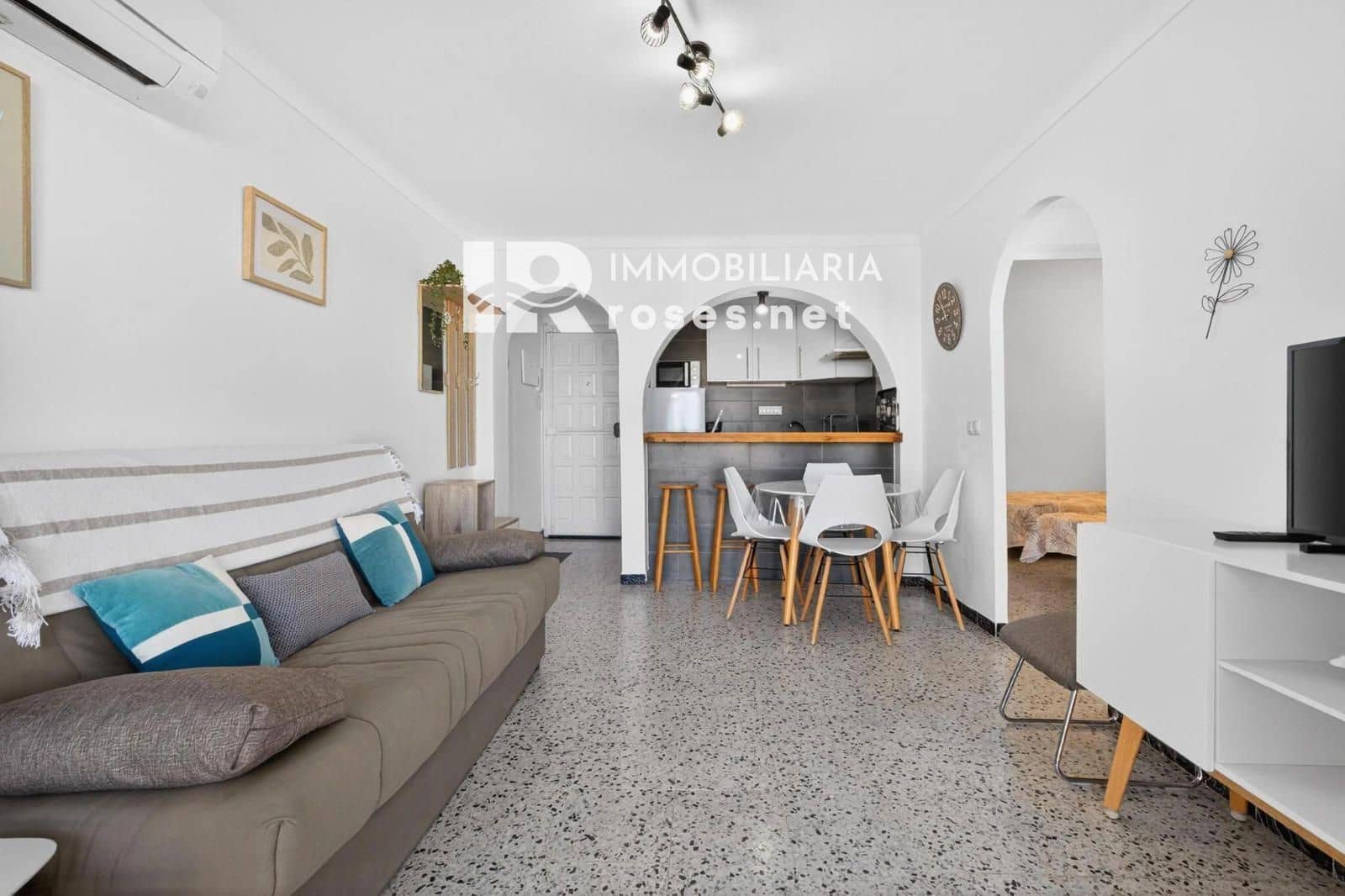 2 bedroom Flat for sale in Empuriabrava - € 154,000 (Ref: 9927918)