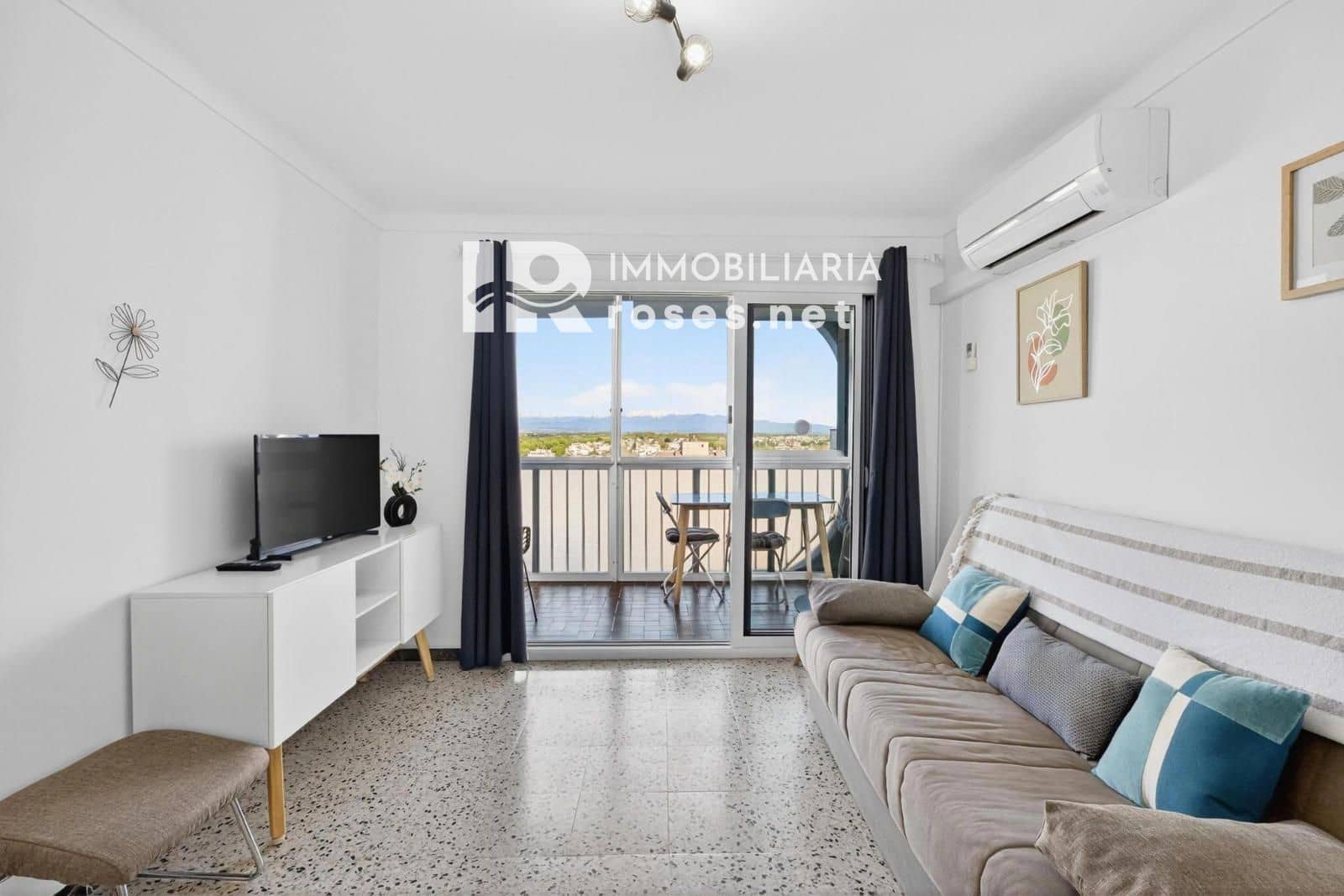 2 bedroom Flat for sale in Empuriabrava - € 154,000 (Ref: 9927918)