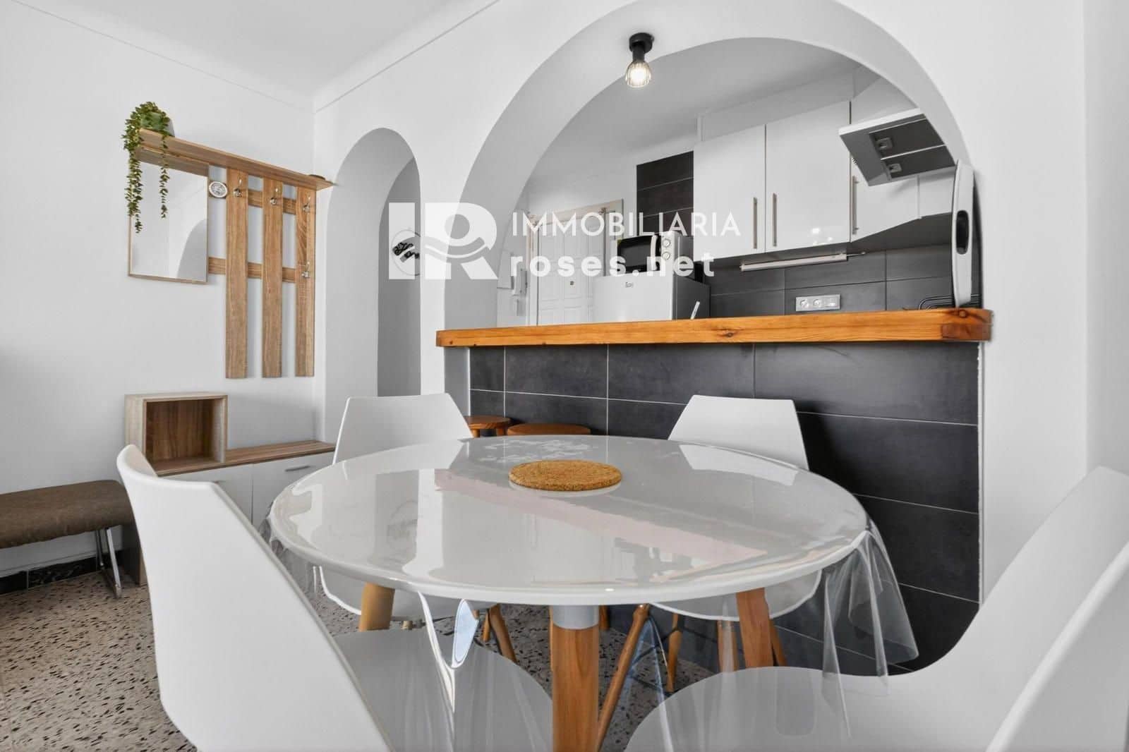 2 bedroom Flat for sale in Empuriabrava - € 154,000 (Ref: 9927918)
