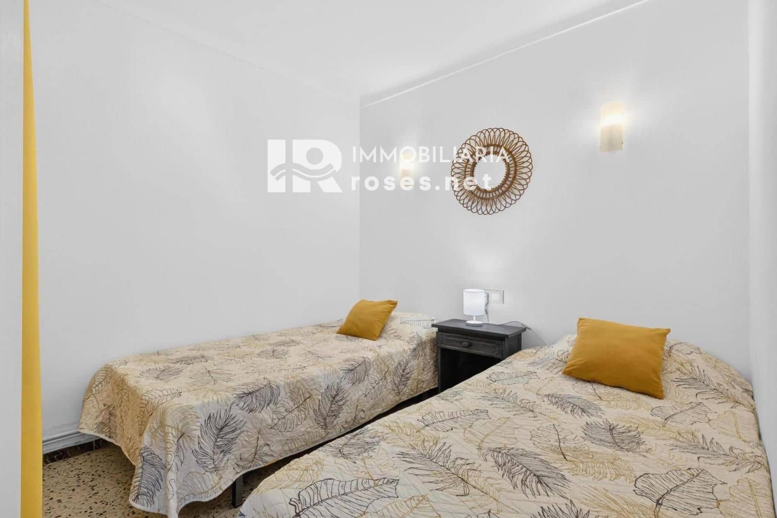 2 bedroom Flat for sale in Empuriabrava - € 154,000 (Ref: 9927918)